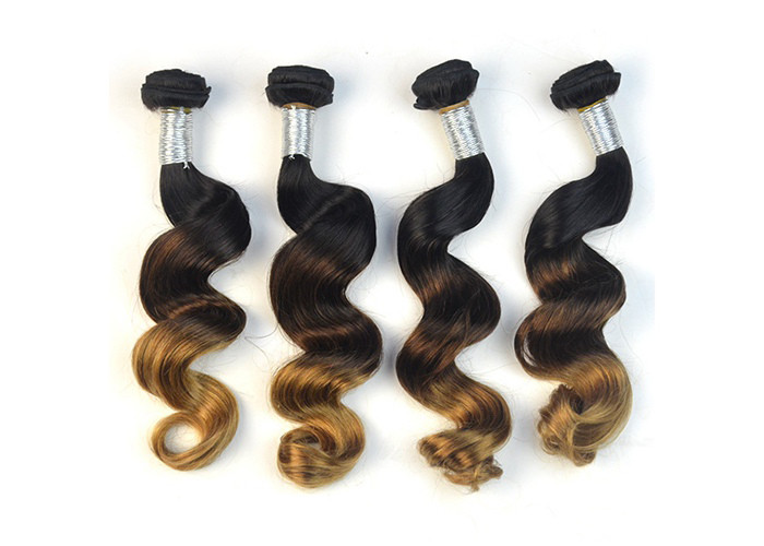 Fasion Peruvian Virgin Hair / 3 Tone Color Natural Wavy Bundles BV SGS