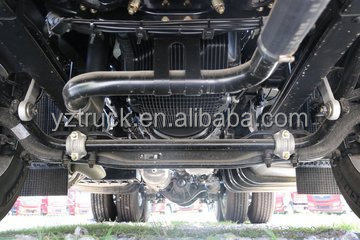 Automatic Transmission 600HP Dongfeng Trucks and Tractor Truck with 13.48L Displacement