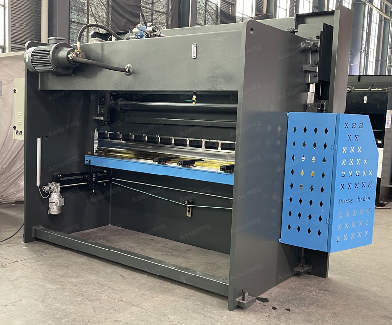 4mm Carbon Steel Hydraulic NC Press Brake 3200mm Press Bending Machine 100T With E21