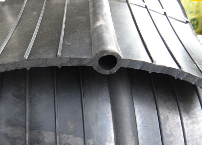 Format Bubble PVC Waterstop Belt for Concrete Construction 230mm Width 4mm Thickness Blue