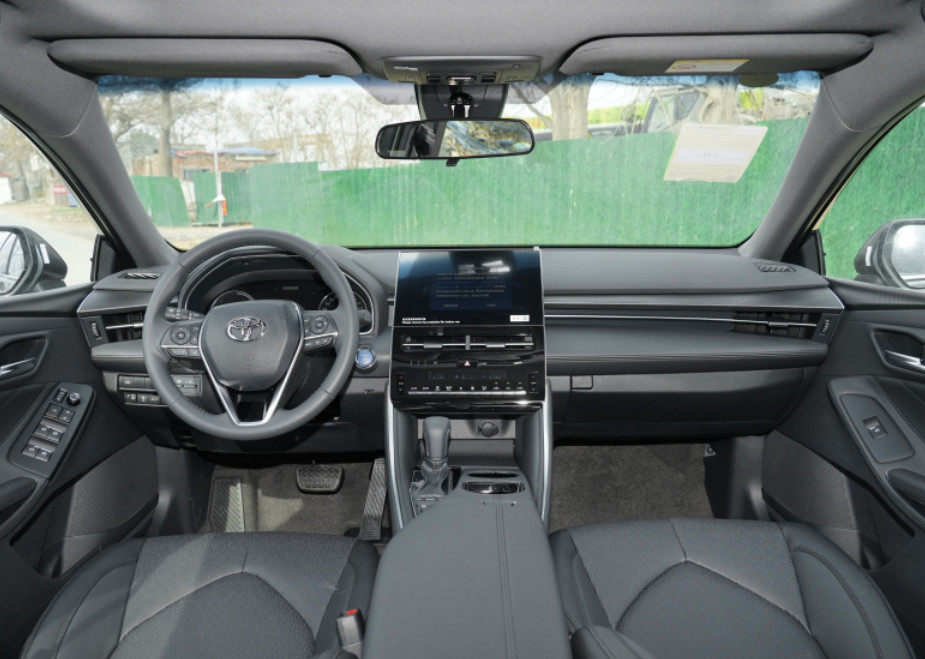 Toyota Avalon 2022 Dual Engine 2.5L XLE zuigui version Medium Car 5 Seats Hybrid Car