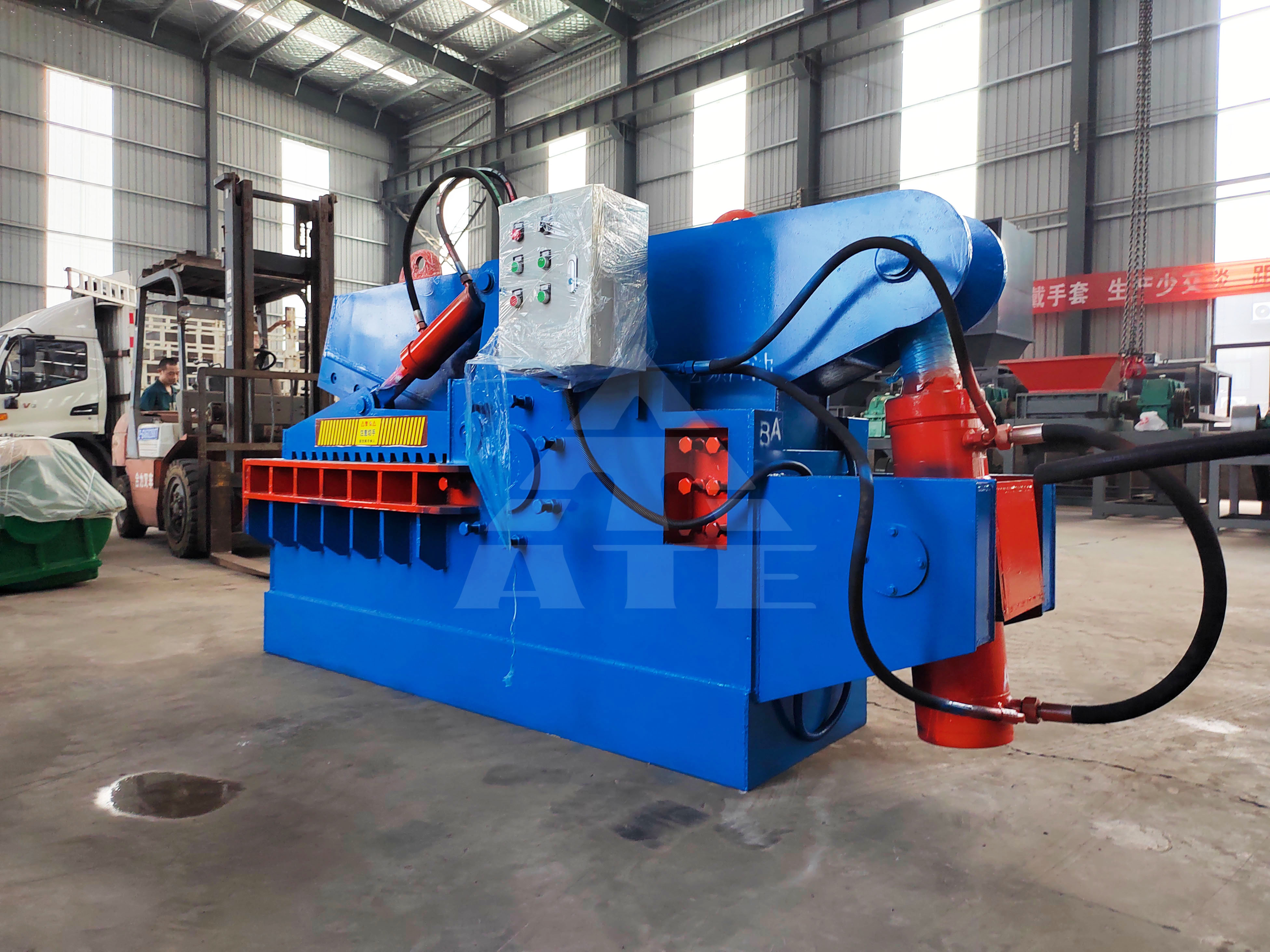2500KG/H-4500KG/H Hydraulic Alligator Shear Scrap Iron Cutting Alligator Metal Shear
