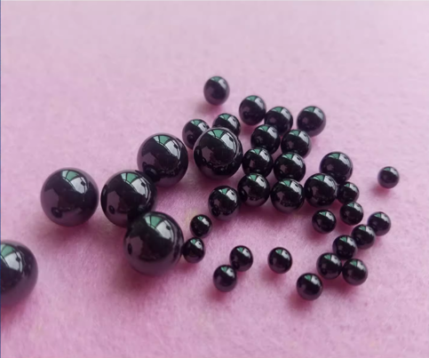 Food Grade Carbide Silicon Nitride Ceramic Balls Non Toxic 1mm - 25.4mm
