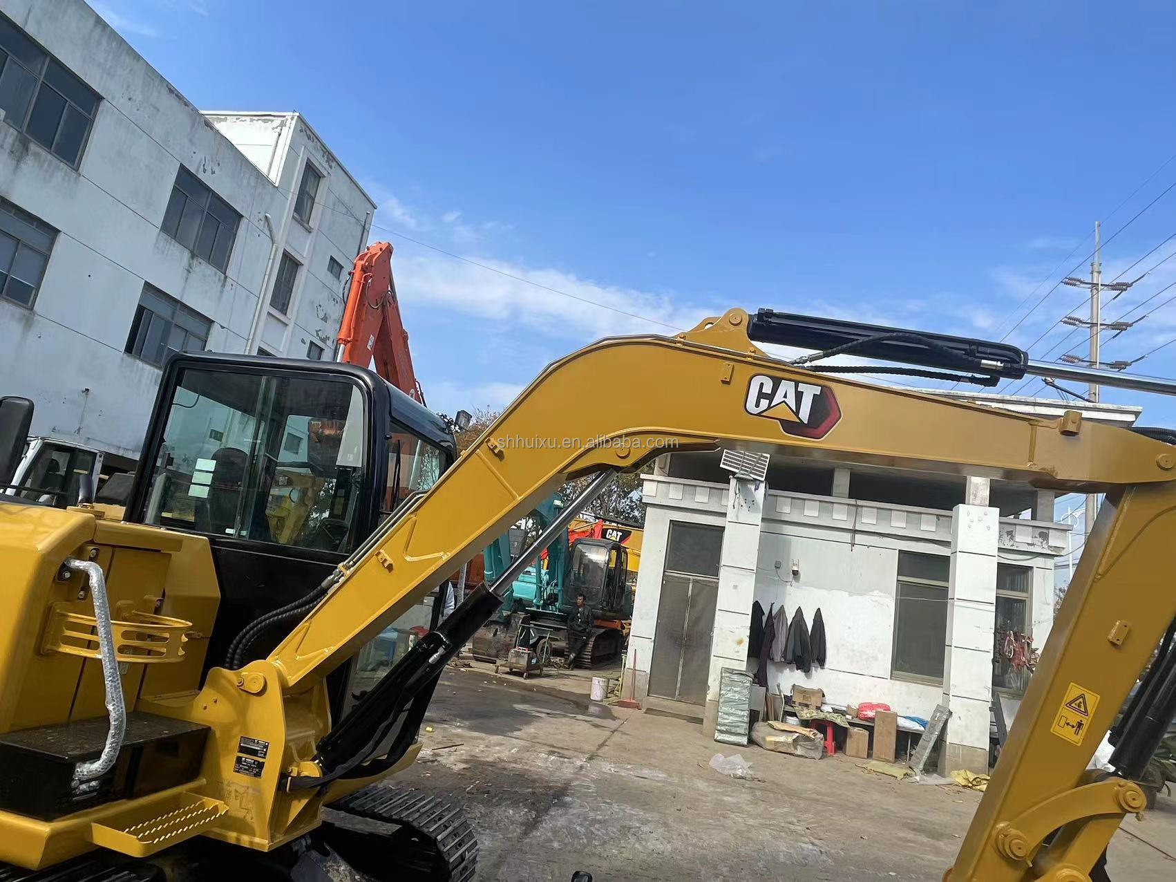 Improve Work Efficiency And Flexibility mini used excavators CAT 305.5 for sales construction equipment