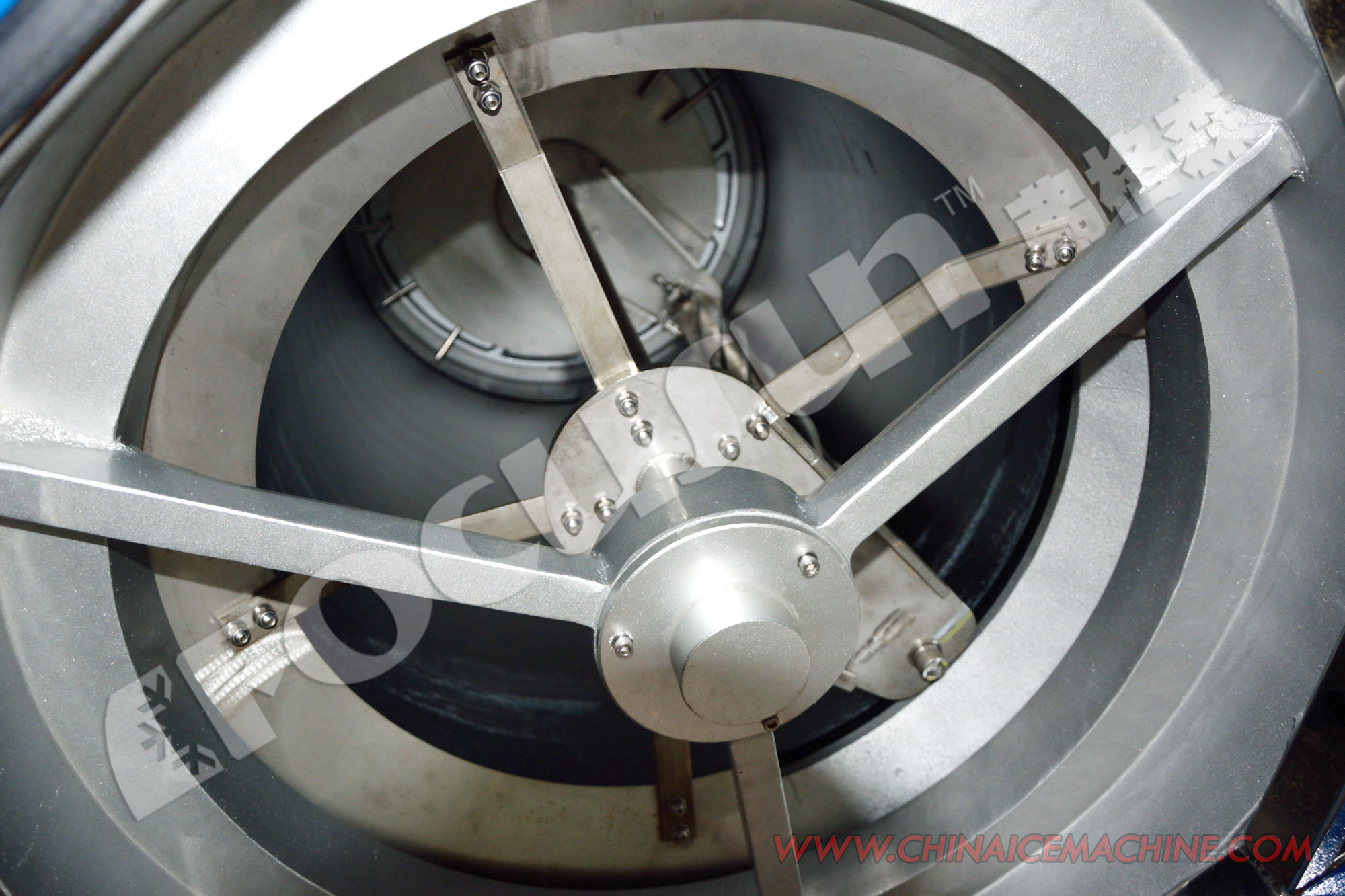 5T Flake Ice Machine for Seafood Cooling Provided Video Inspection Ice Storage 0.5T-30T