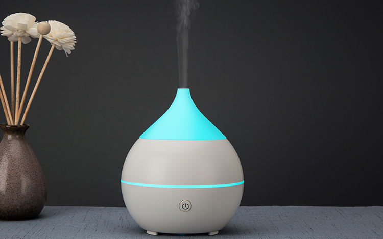 Home Appliance Ultrasonic 200ml Mini Air Humidifier Oil Diffuser