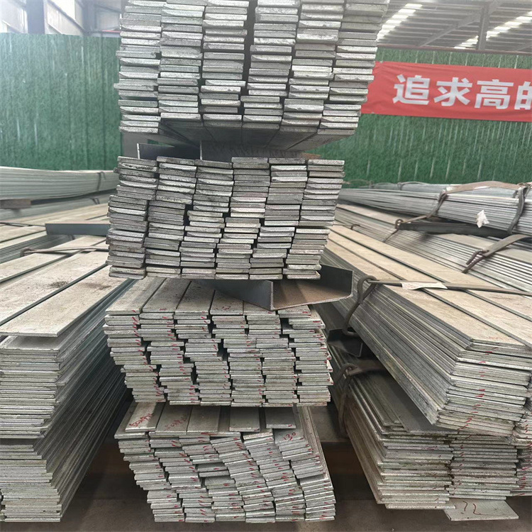 Hot Galvanized Hot Rolled Flat Steel with 6m Length and Hot Galvanization