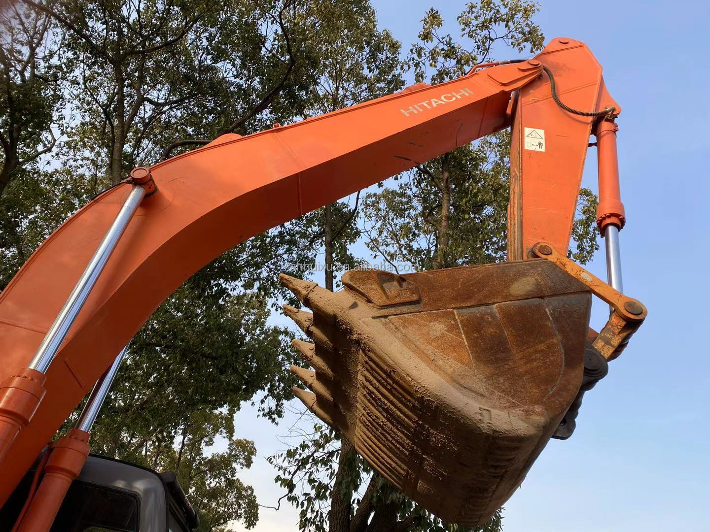 Hitachi hot sale Second hand digging machine Japanese used crawler excavator HITACHI 210 good condition