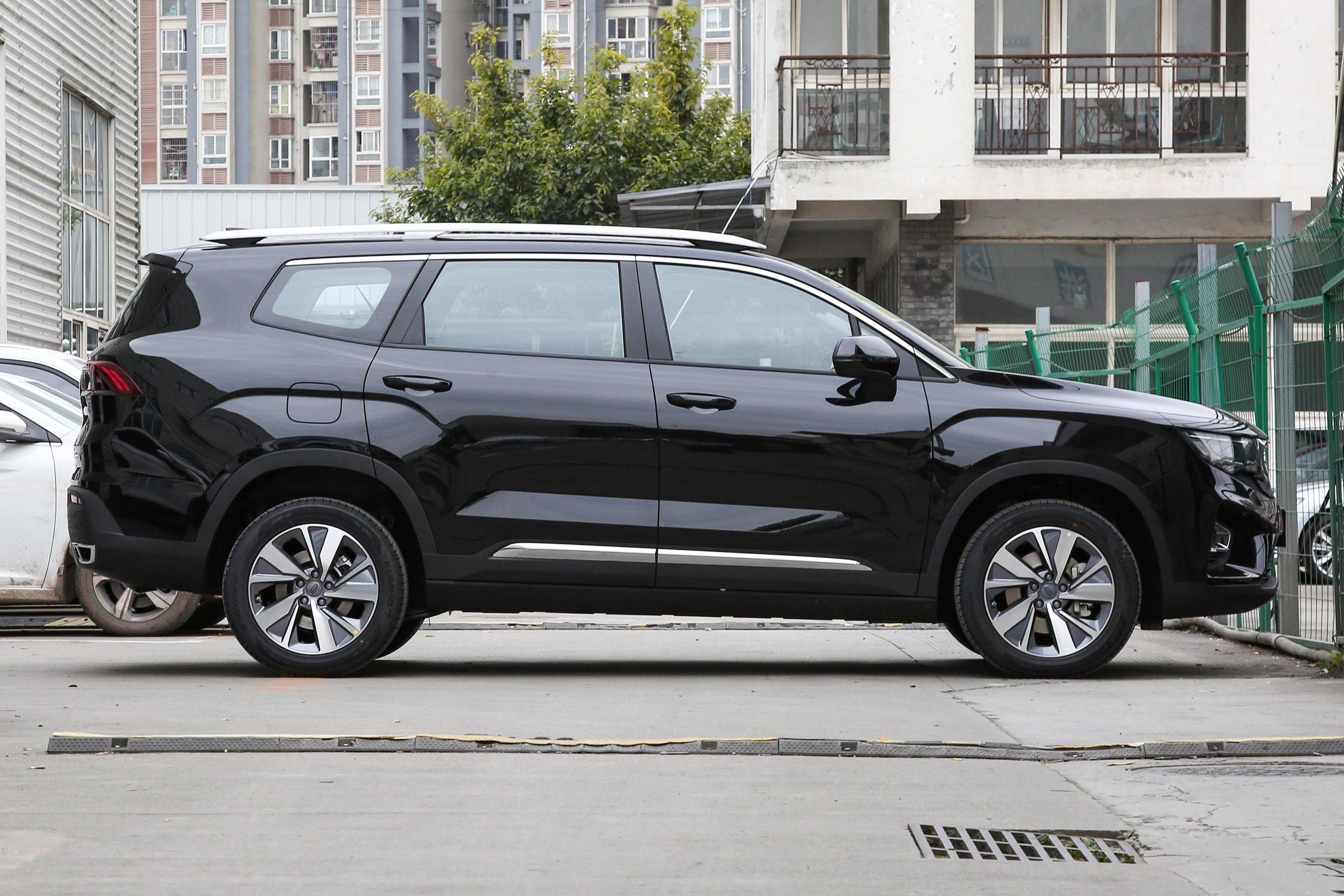2023 Geely Haoyue SUV 2.0T 218Ps L4 DCT 7 Leather Seats Rear Camera Gas/Petrol Model Okavango L With DCT Transmission