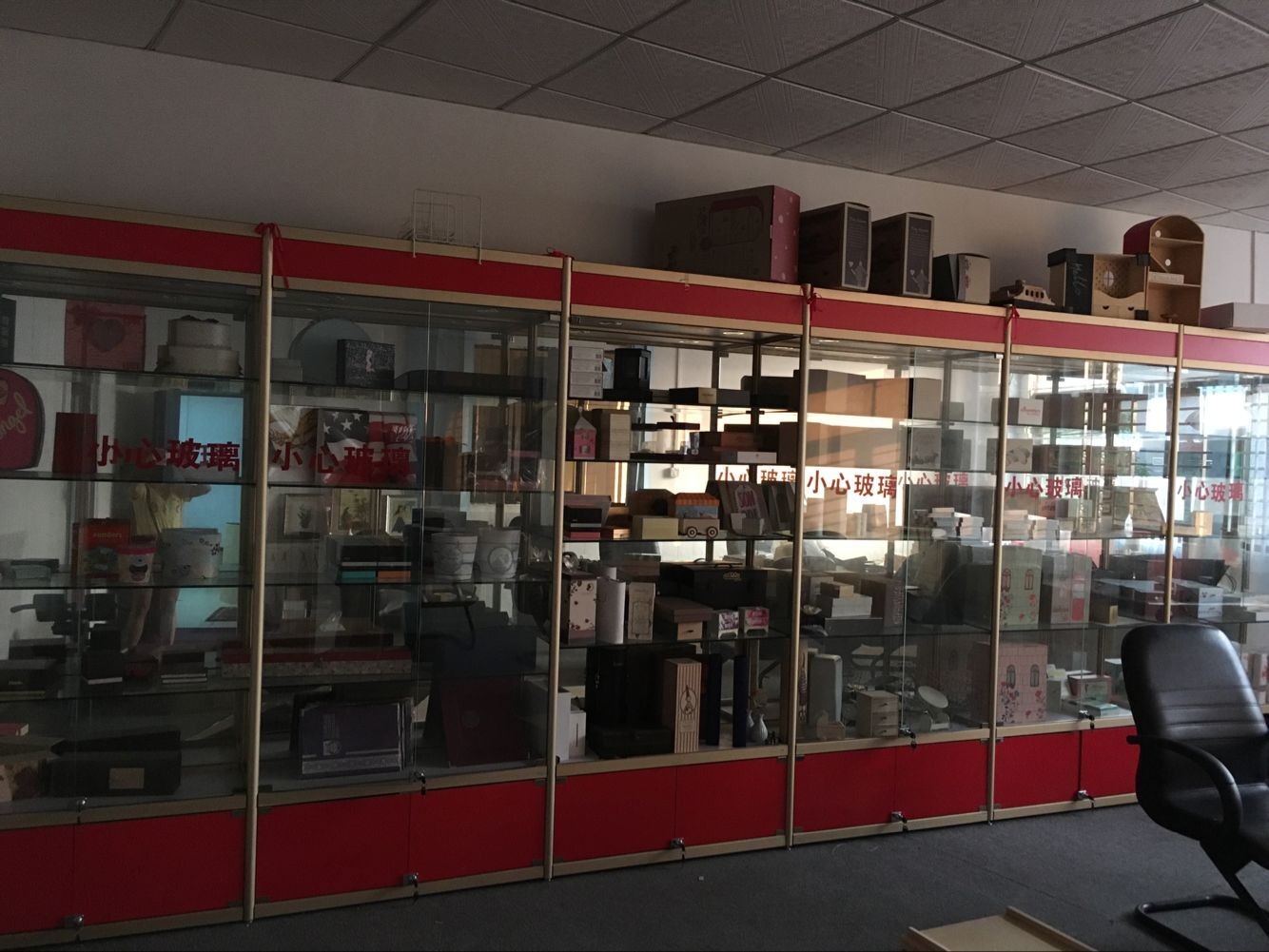 Wholesale corrugated strong paper cardboard flat shipped wine box
