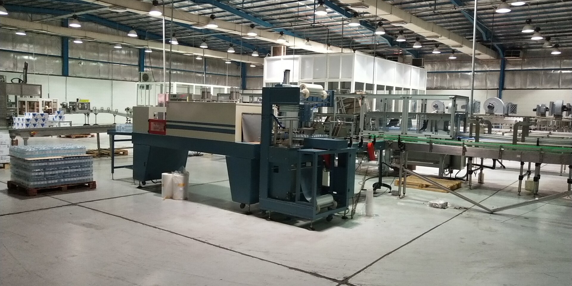 4000BPH 2.2kw PET Bottle Filling Machine Plastic 500ml-1.5L