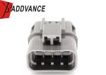 W Type 8 Pin Automotive Electrical Connectors Male Housing 7122-1884-40