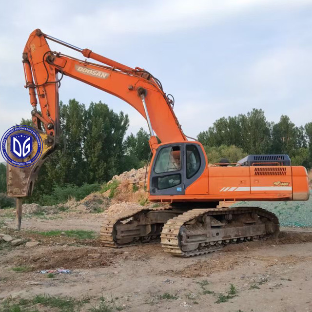 Enduring Used Doosan DX500 50Ton Crawler Excavator Original and Good Condition
