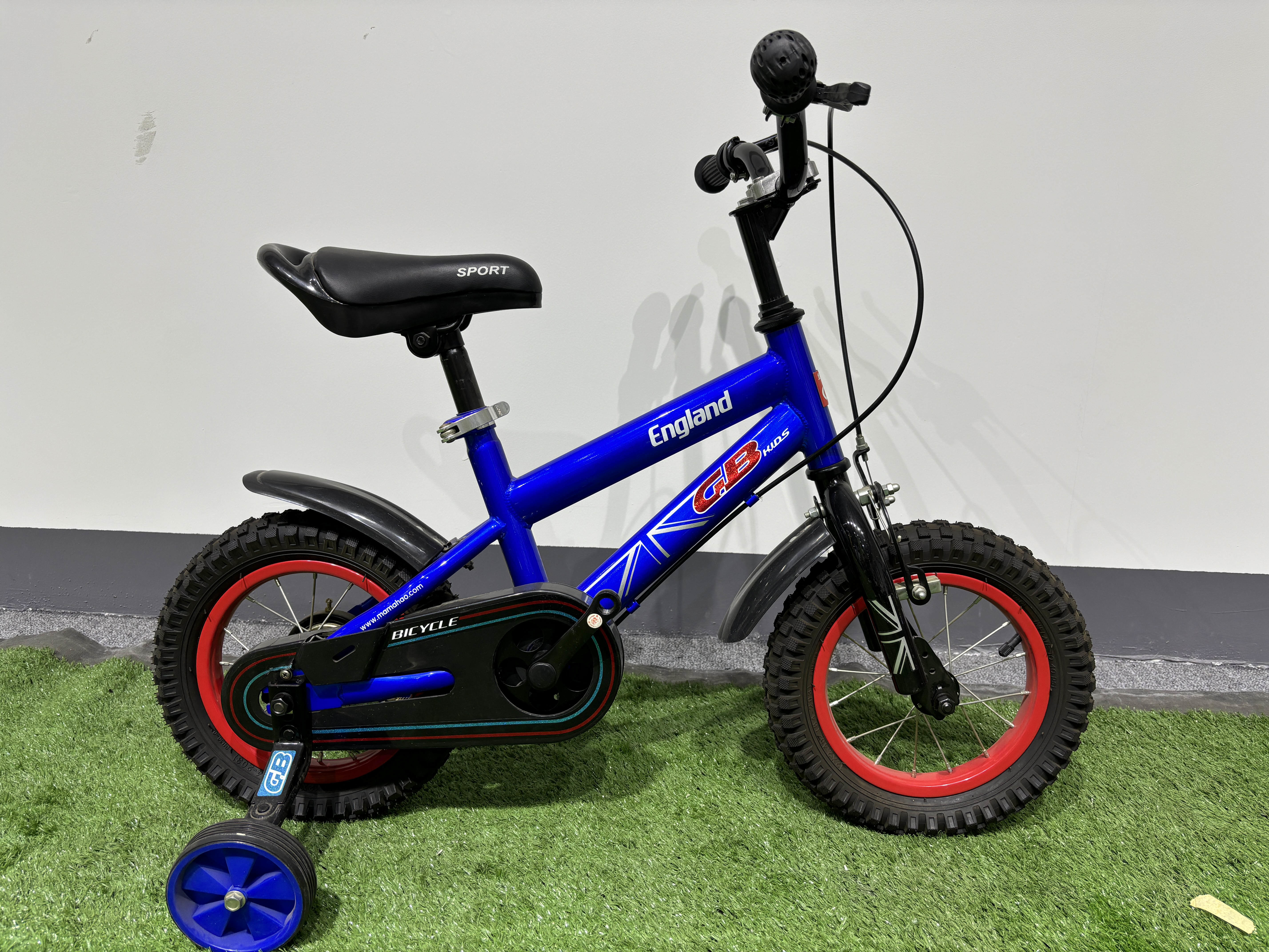 Lightweight Kids Bikes With Front Suspension And Non Slip Pedals