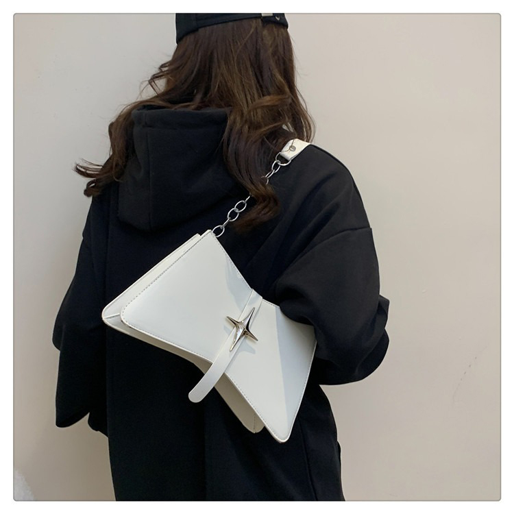 Custom Logo 2024 Trendy Purse Thick Chain Small Tote Shoulder Bags for Women Handbag