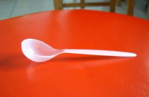 Quality fast food plastic disposable spoon tableware Straight shank yogurt spoon wholesale