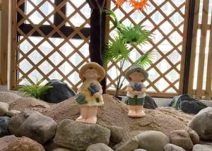 Quality Multicolor Magnesium Oxide Garden Statue Furniture Handcraft Standing Childlike wholesale