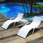 Leisure pool PE rattan sunbed outdoor chaise lounge wicker rattan sun lounger