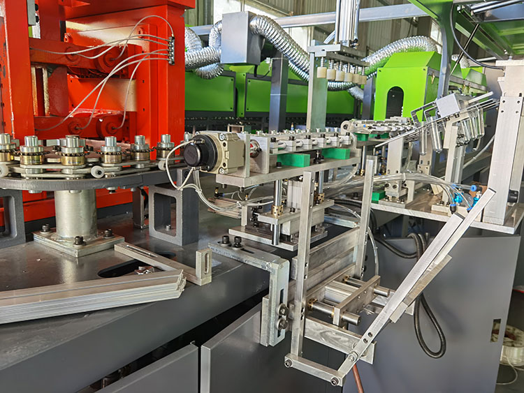 DELTA PLC 25 kw Water Blowing Machine for PET Bottle Pasteurization Tunnel of Mineral