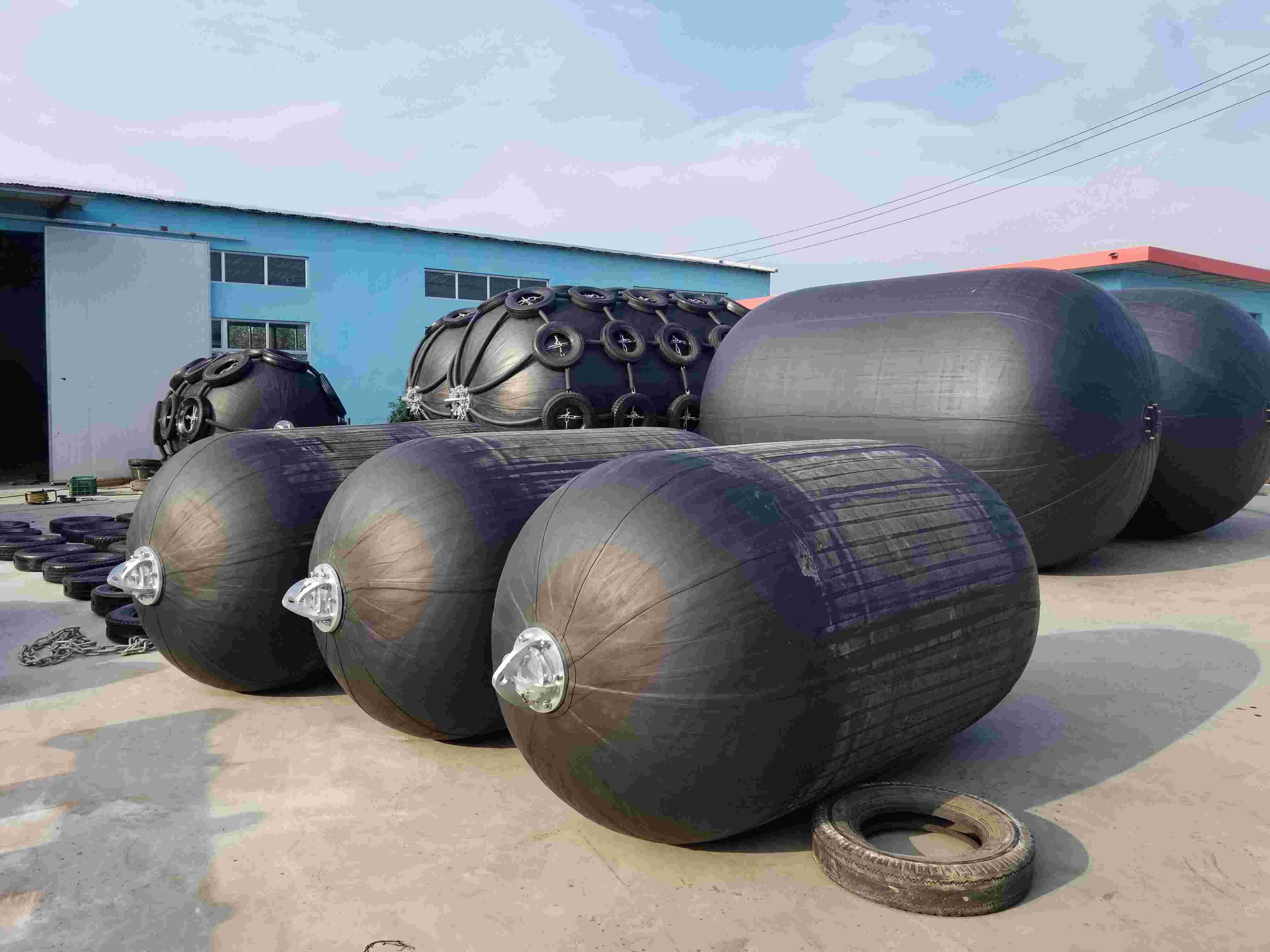 3.3*6.5m Black Pneumatic Rubber Fender Natural Rubber Fender Yokohama Fender