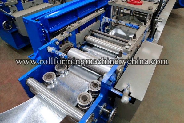 16 Station Thickness 2.0 2.5mm C Purlin Forming Machine