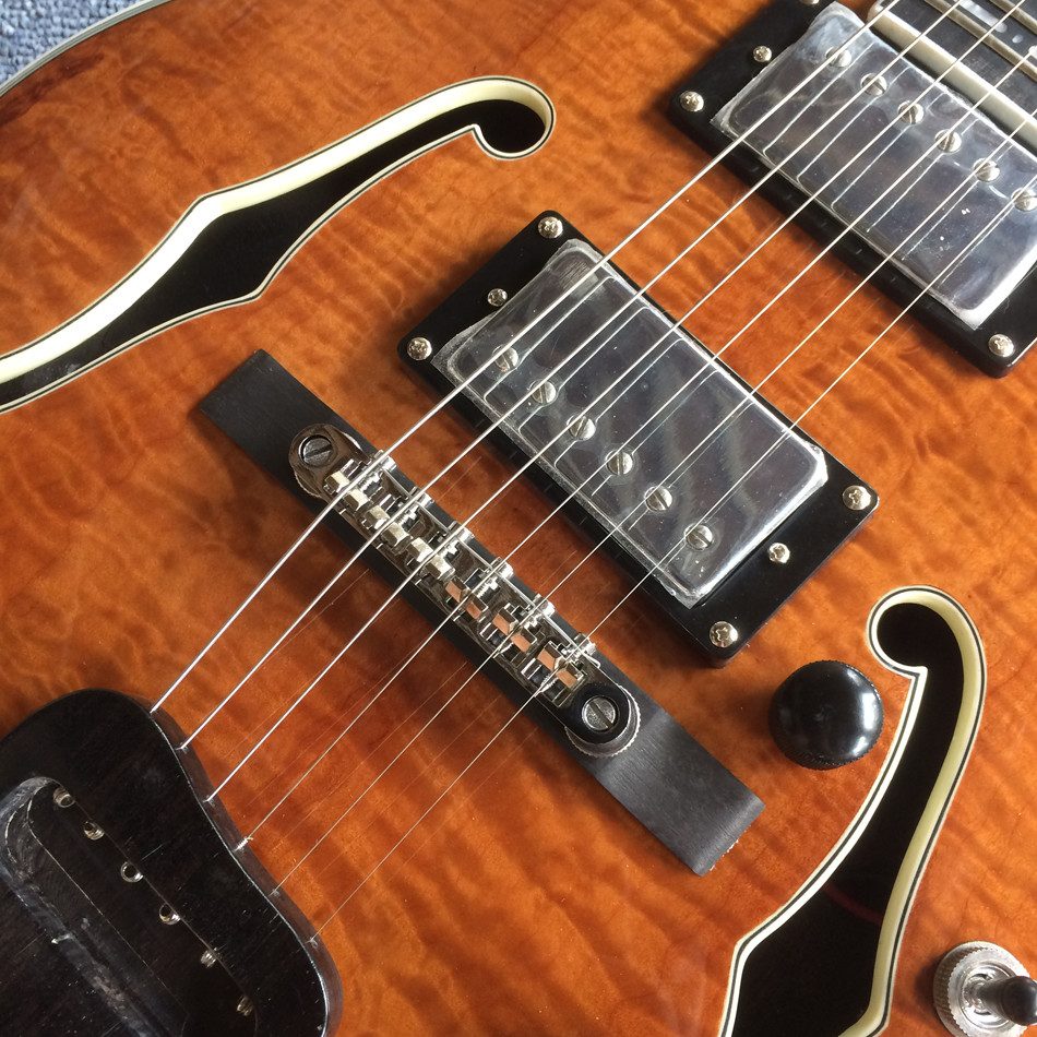 Custom F Hole Rosewood Fingerboard Electric Guitar in Kinds Color