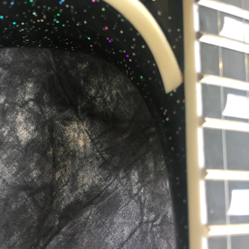 Free shipping the best quality electric guitar. Handle and customize all types of LP custom guitars