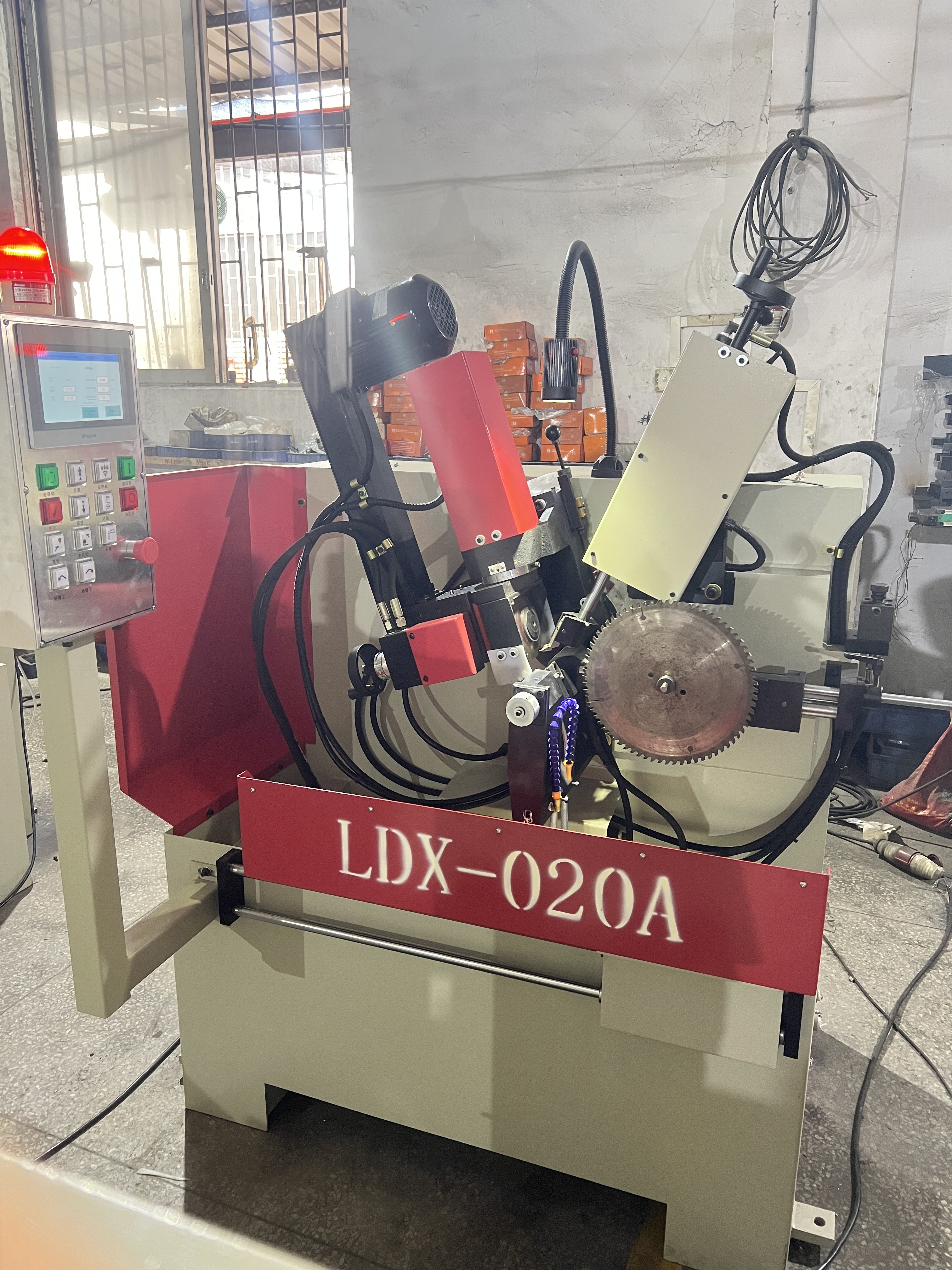 Fully Automatic Swing Angle TCT Saw Blade Sharpener Machine LDX-020A