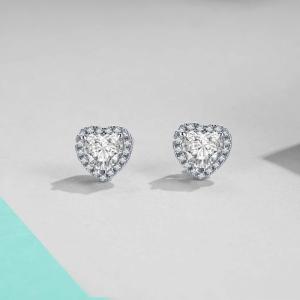 Quality Classic Heart Cut 0.5ct 2ct Moissanite Earrings Hip Hop Jewelry wholesale