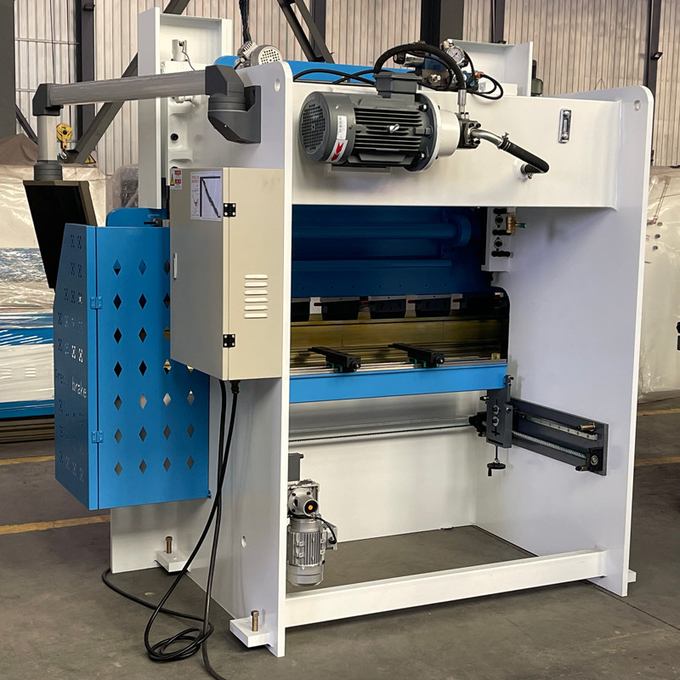 High Precision Torsion Bar Press Brake 40T 8 Feet Worktable WC67Y E21 Controller
