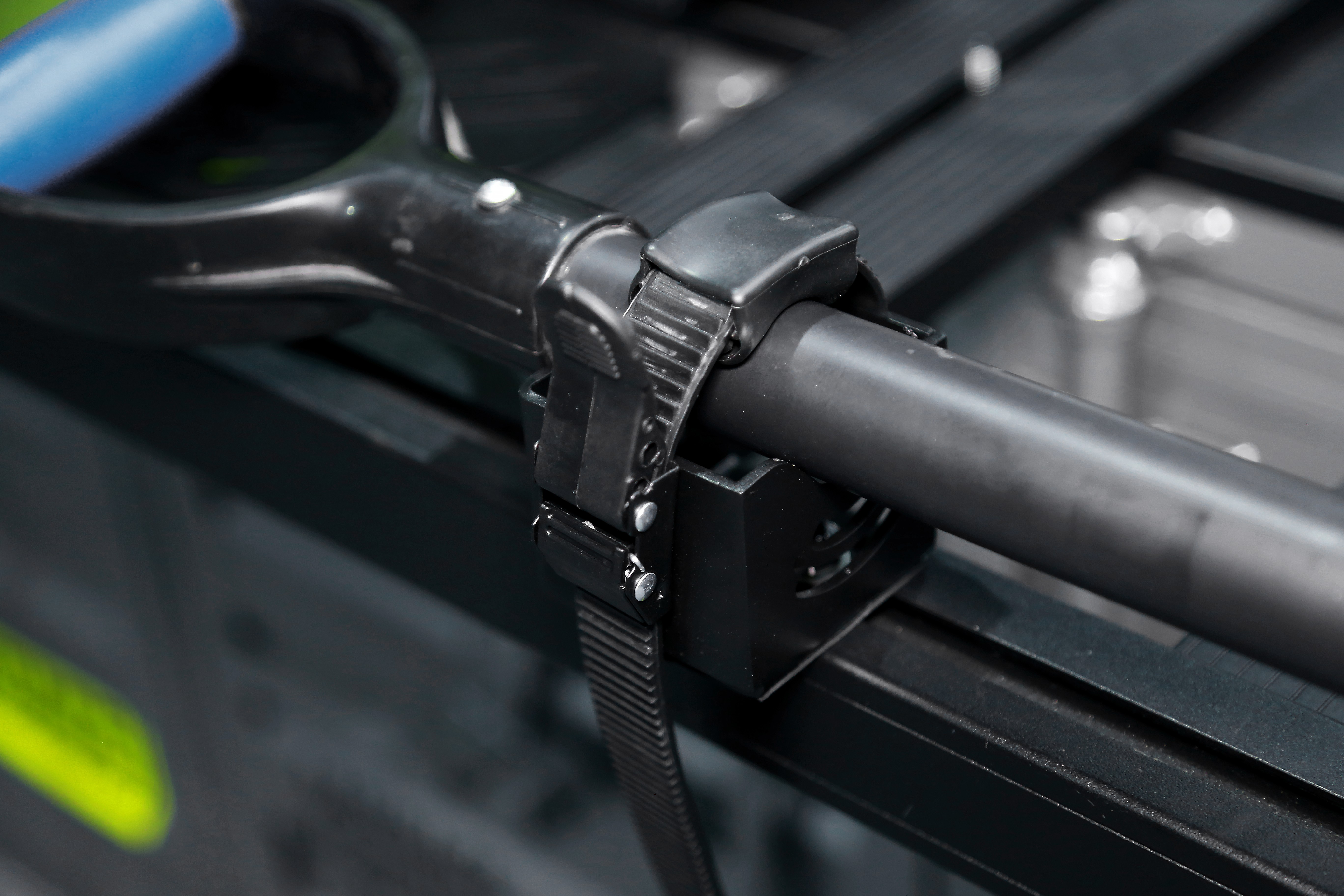 Alu Alloy Car Shovel Mount OEM Roof Rack Shovel And Jack Holder