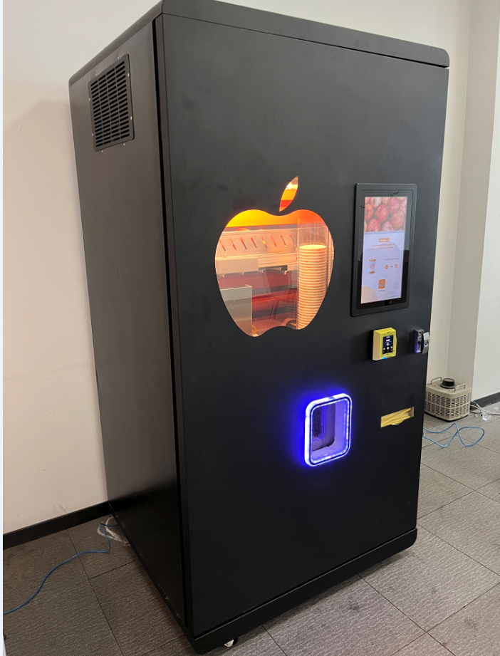 220V 400W Fruit Apple Juice Vending Machine For Hotels Garment Shops
