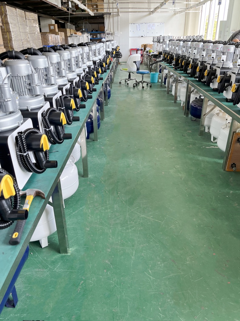 Dental Equipment Surgical Aspirator Suction System Clinic Portable Dental Unit Suction Machine For 4 Dental Units