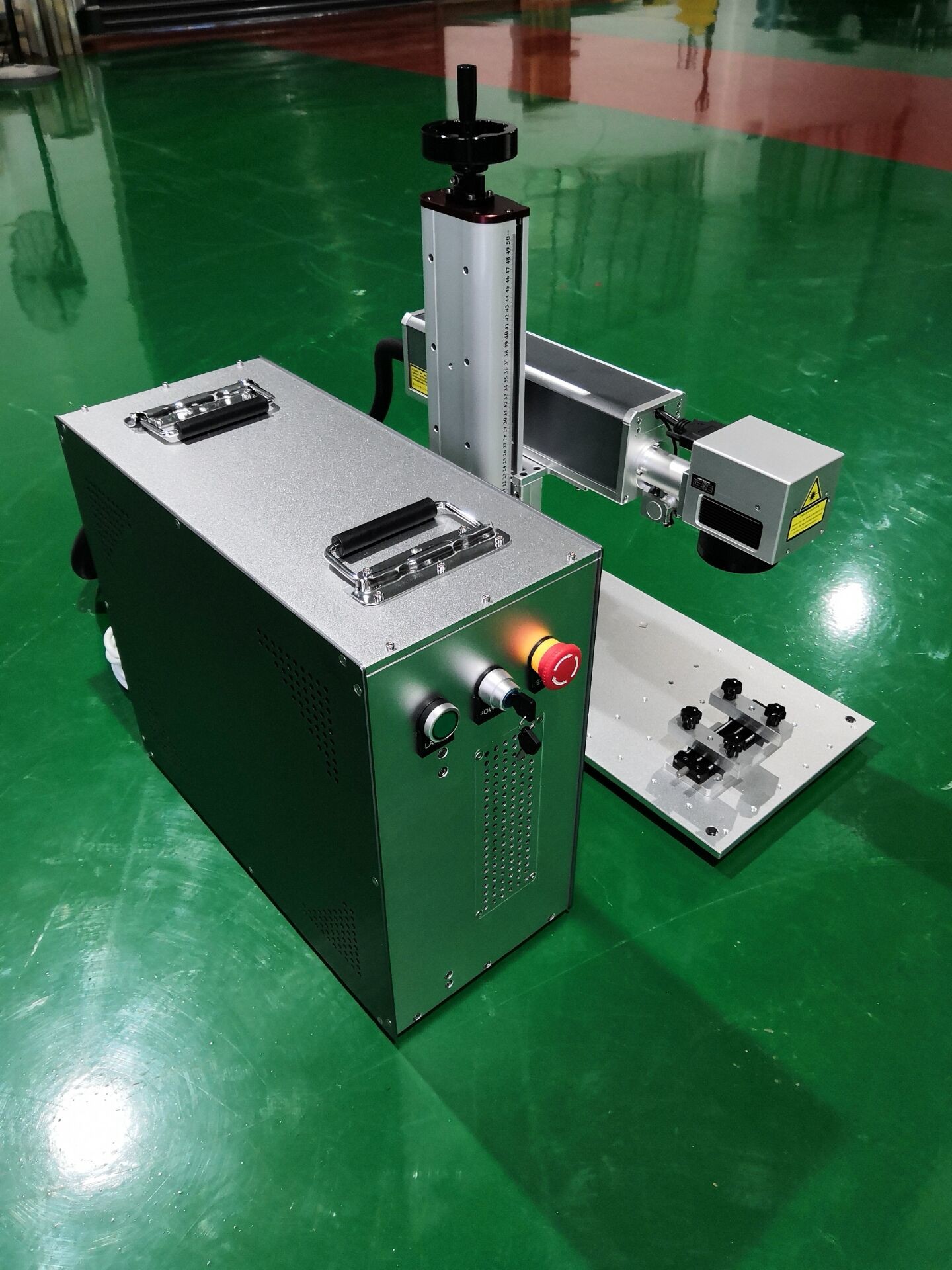 Animal Ear Tag Pigeon Ring Laser Fiber Marking Machine CE Rohs Certificate