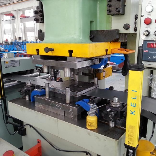 Fully Automatic Adjustable Roll Former Machines For Solar Panel Mounting Brackets