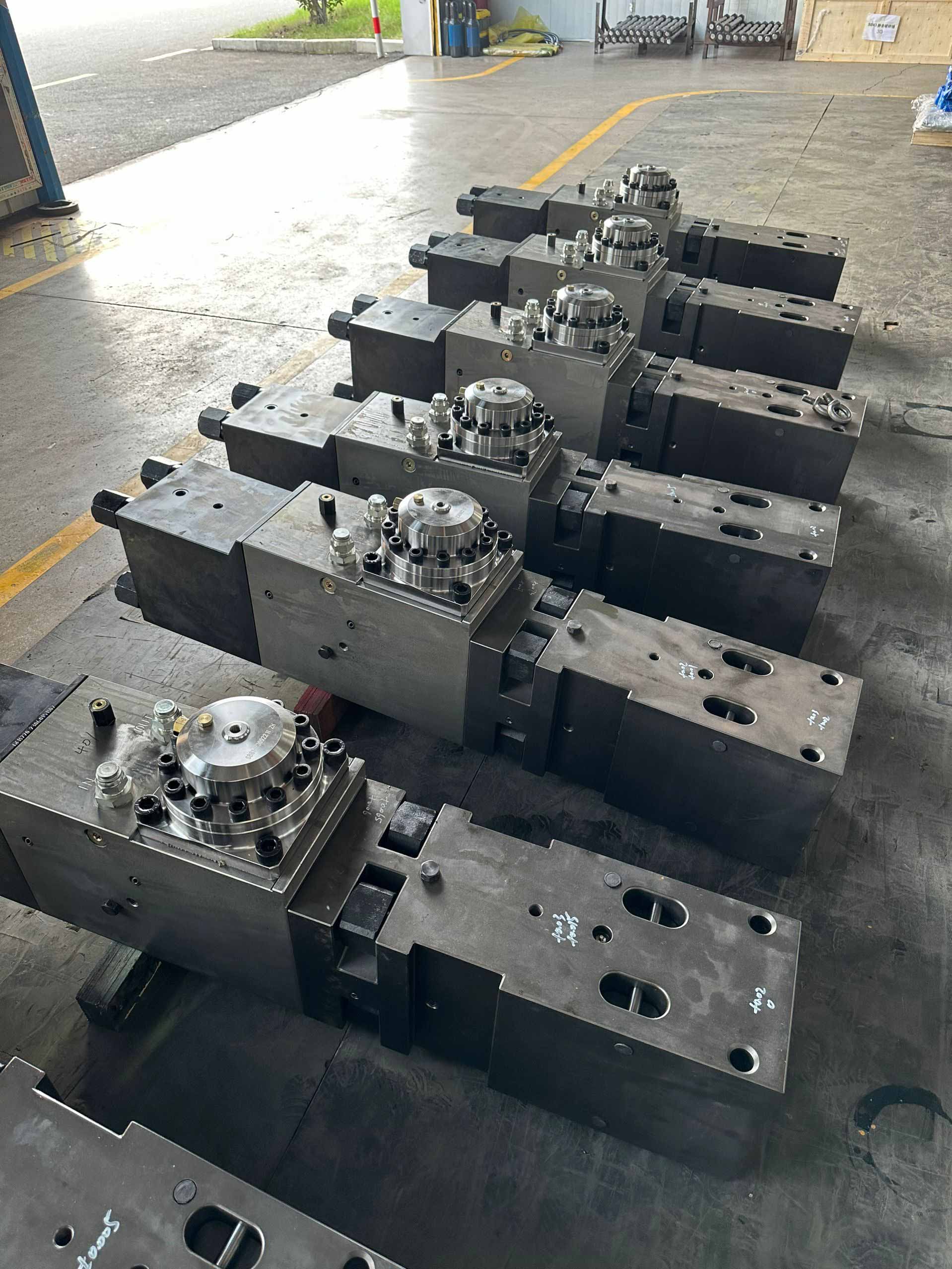 870 KGS Product Weight OEM ODM for Construction Main Body of Hydraulic Breaker GCB220 GCB320 GCB400 and Excavator Spare Parts 11