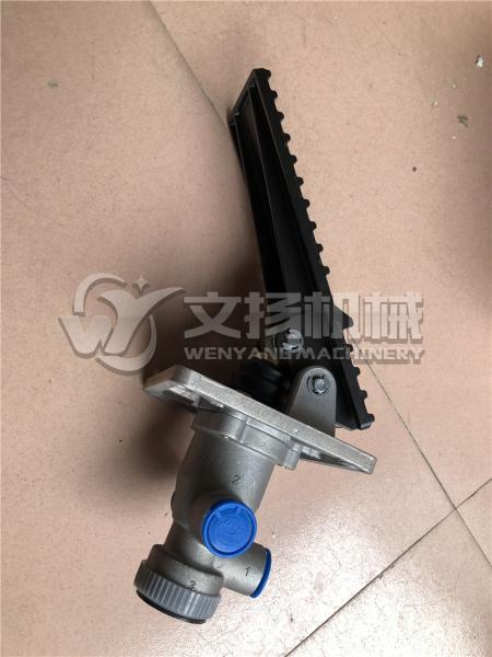 XCMG ZL30G Air brake master valve original wheel loader spare parts 800901158