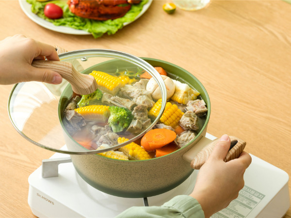 Heavy Duty Aluminum Casserole With Non Stick Interior
