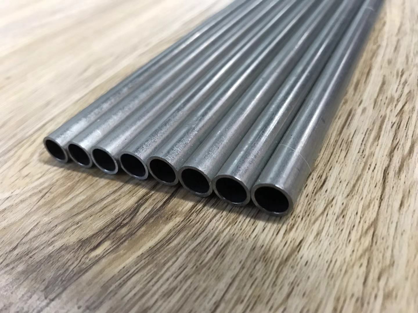 Cold Drawn Precision Steel Tube ASTM A519 1020 Seamless Carbon Pipe