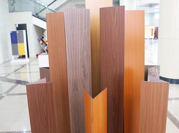Sound Absorption Wood Grain Aluminum Composite Panel Under Common Environment