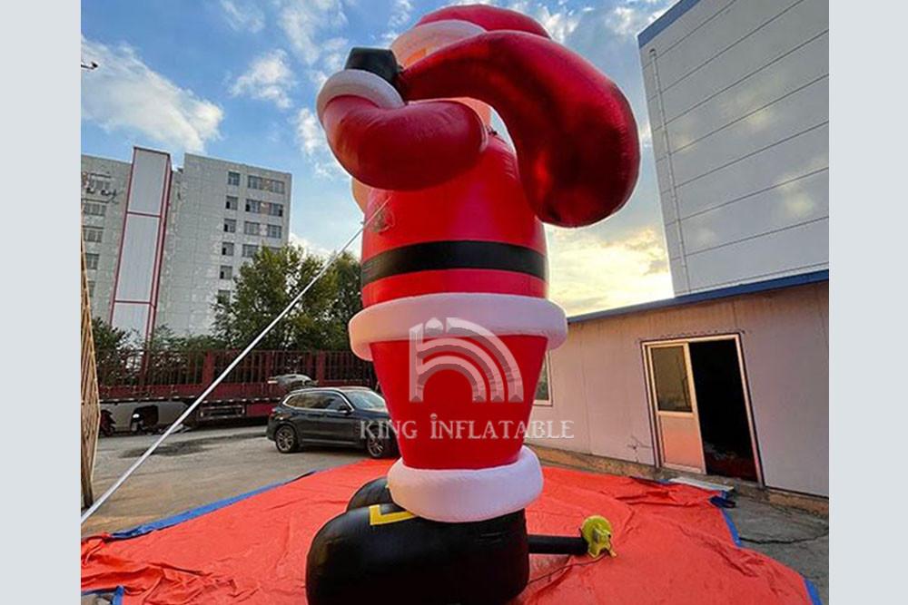 Giant Inflatable Santa Claus With A Gift Bag Christmas Decorations Outdoor