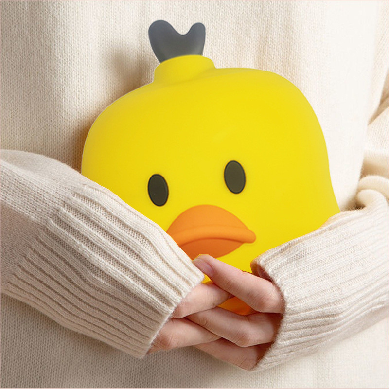 Leakproof Classic Rubber Hot Water Bottle Bag With Soft Cover Hot Compress And Cold Therapy Christmas Gifts