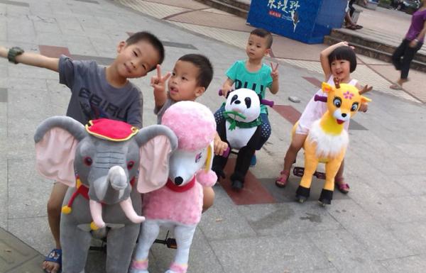 Mechanical horse toys for children birthday rocking horse Gema Trojan horse