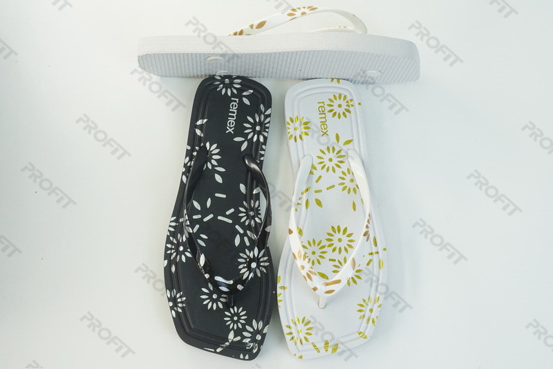 Summer PVC Strap PE Outsole Square Toe Flip Flop For Lady