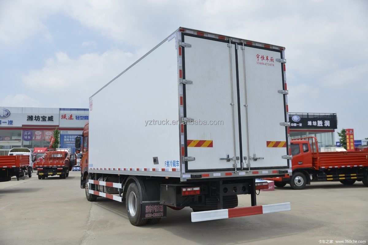 11 20T Van Cargo Trucks with Cummins 6x6 Electric System and Dongfeng KL 300HP Engine