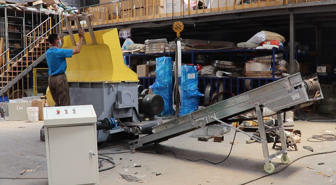 2022 Hot selling Wood Pallet Dismantling Machine Wood Pallet Machine Nail cutting