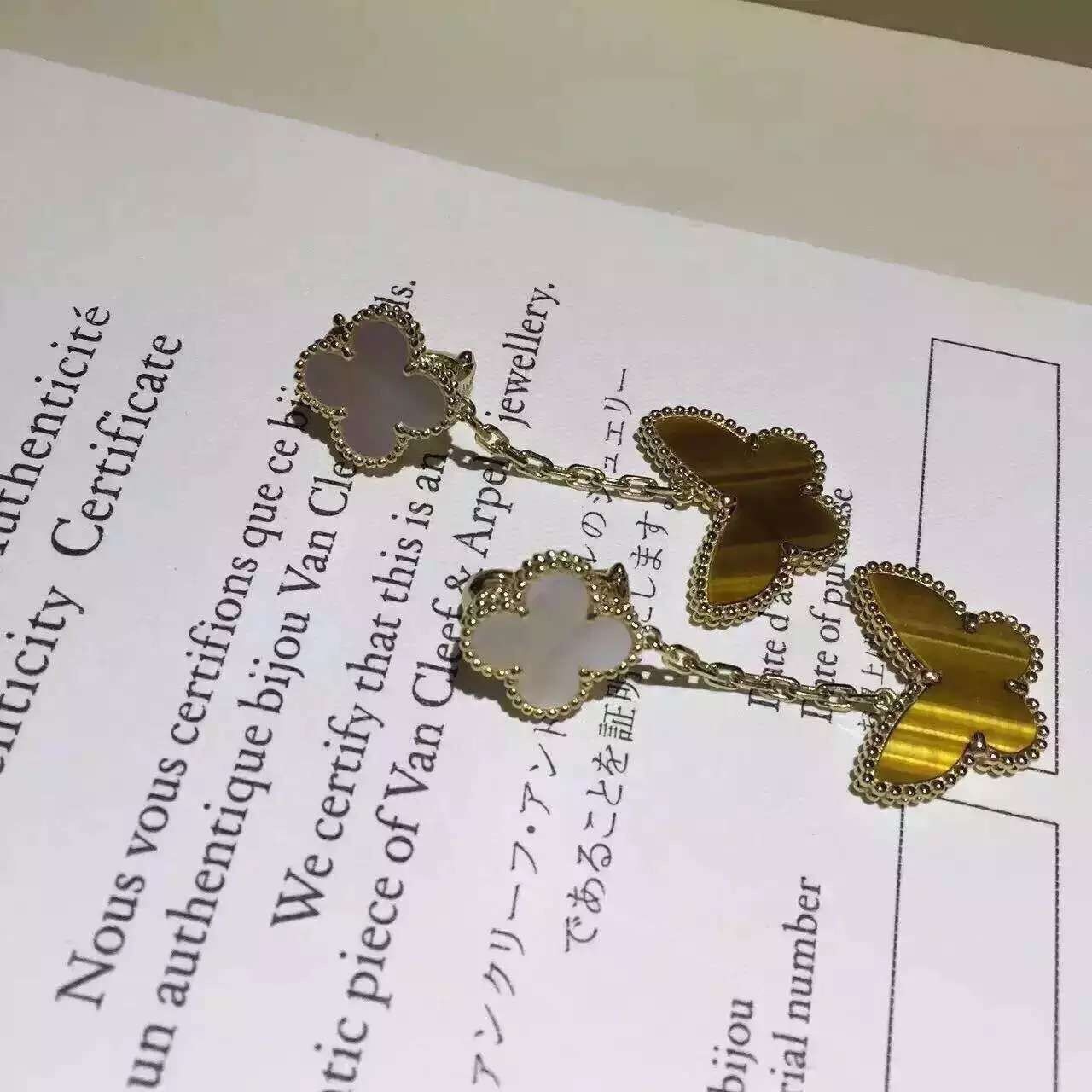 Factory Custom Make Van Cleef & Arpels 18K Yellow Gold Earring Clap Butterfly Drop Earrings