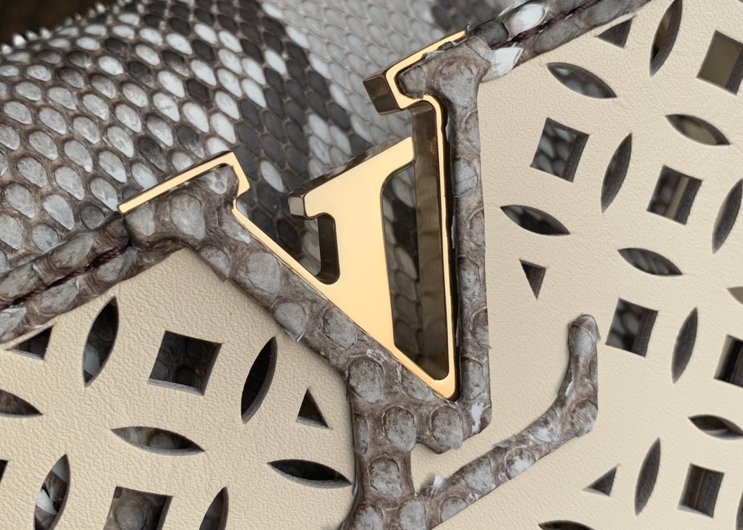 Hollow Out Womens Luxury Handbag , Snakeskin Off White Crossbody Bag