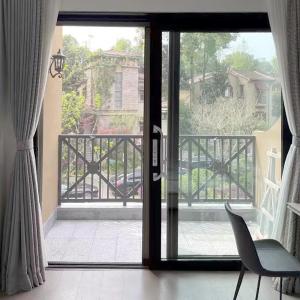 Quality Glass Fiber Black Net Sliding Trackless Screen Door Solutions wholesale