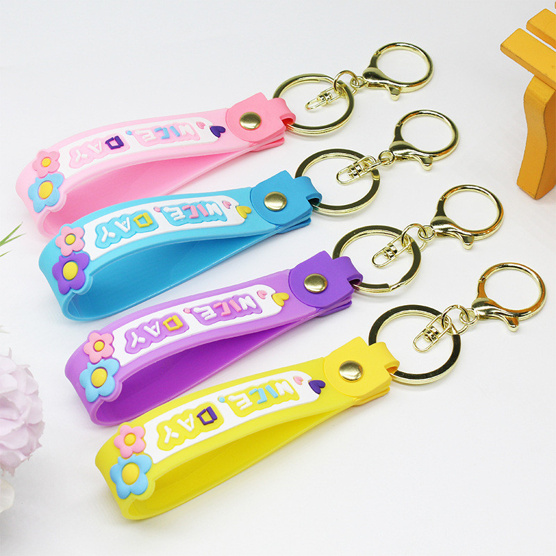 Car Keychain Silicone Round Key Ring Bracelet With Metal Key Holder Wristlet Keychains For Women And Girls